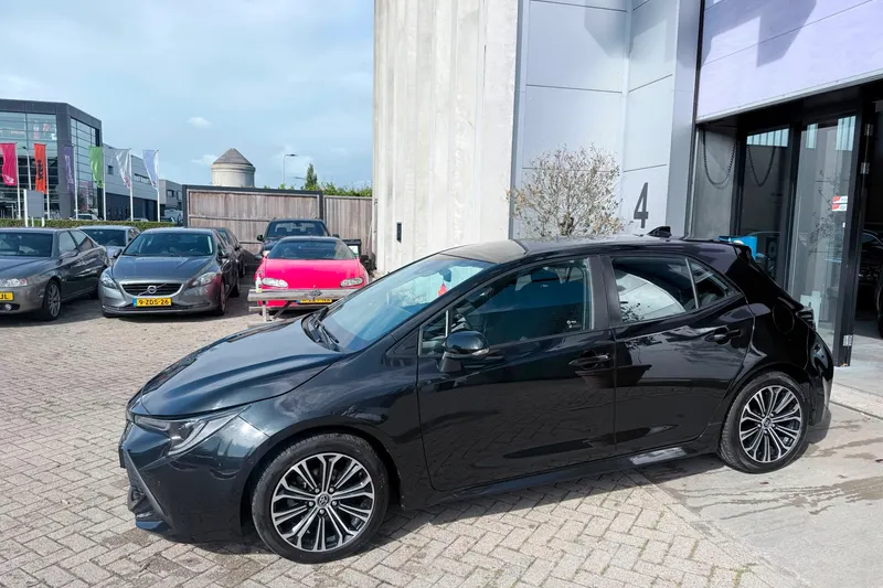 Toyota Corolla (2023)