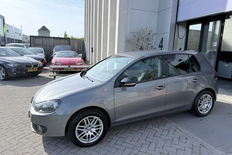 Volkswagen Golf (2012)