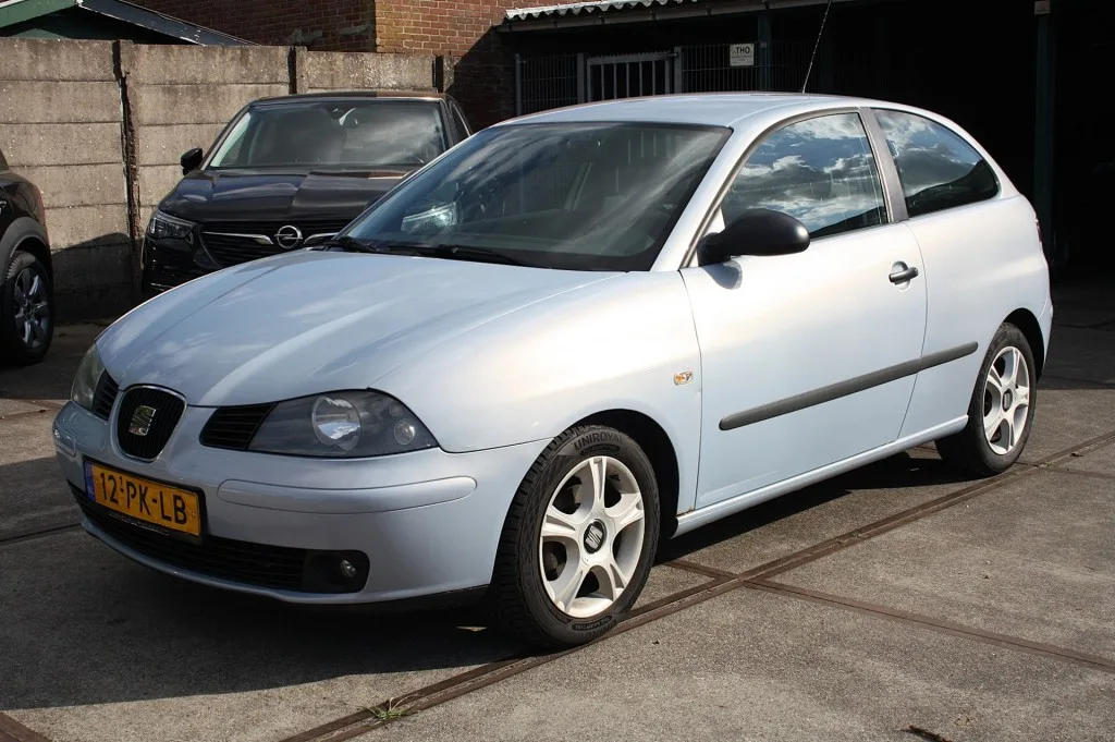 SEAT Ibiza (2004) — foto 1