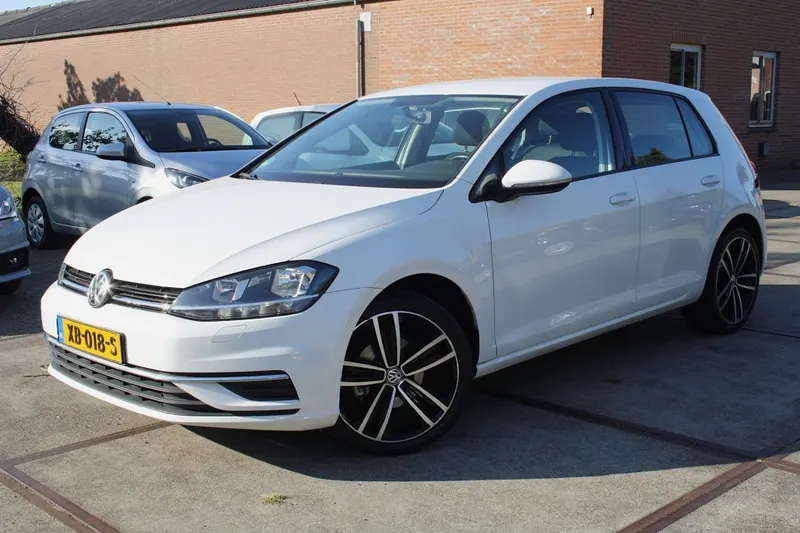 Volkswagen Golf (2017)