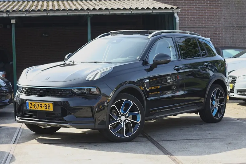 Lynk & Co 01 (2022)