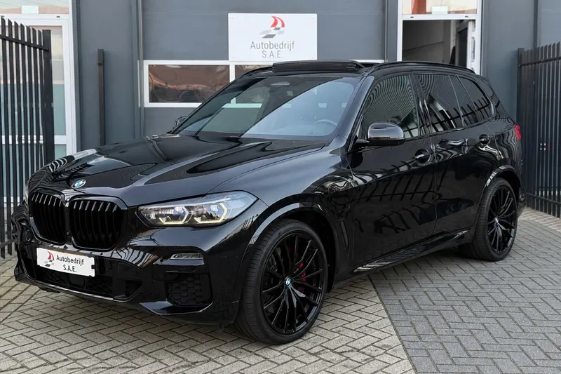 BMW X5 (2021)