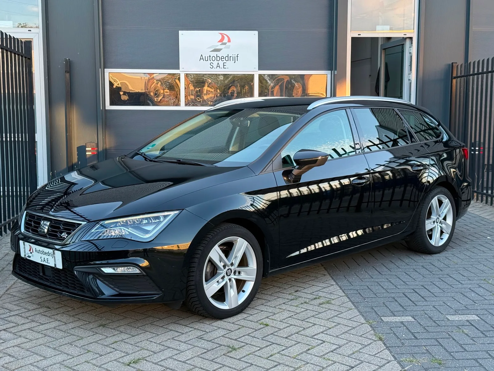 SEAT Leon (2019) — foto 1