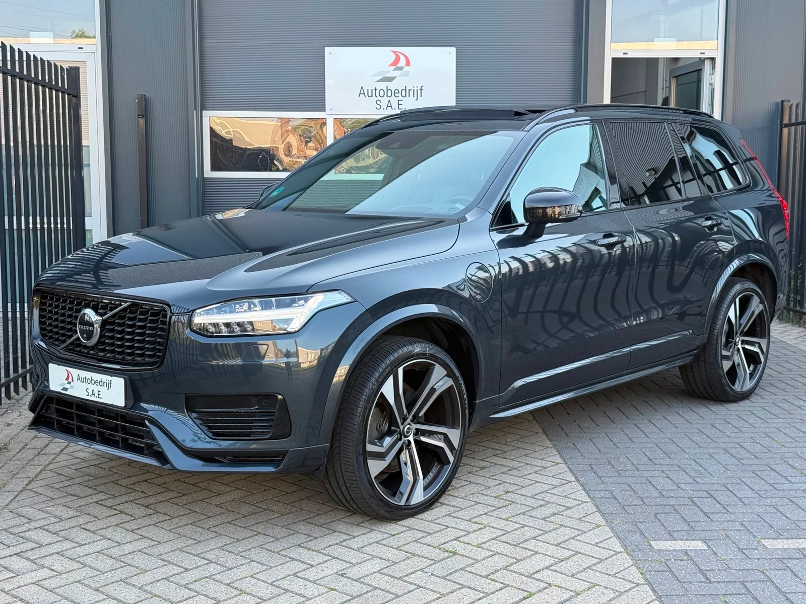 Volvo XC90 (2022) — foto 1