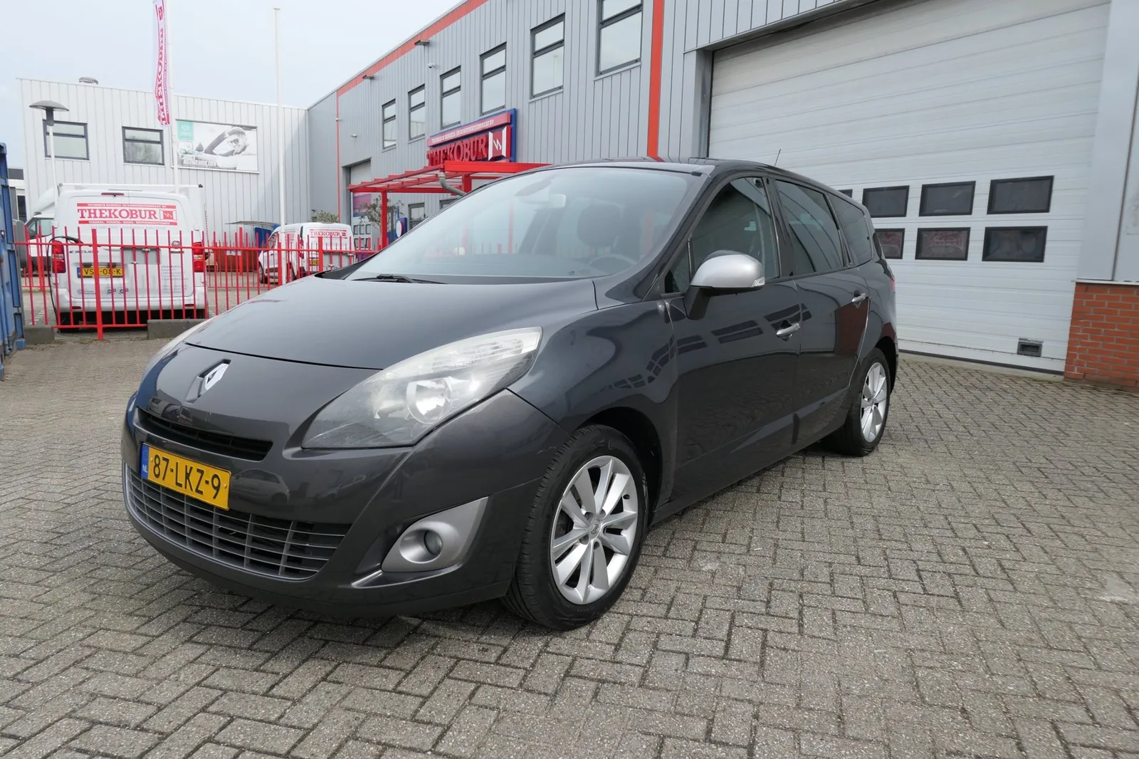 Renault Grand Scénic (2010) — foto 1