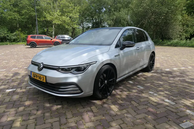 Volkswagen Golf (2021)