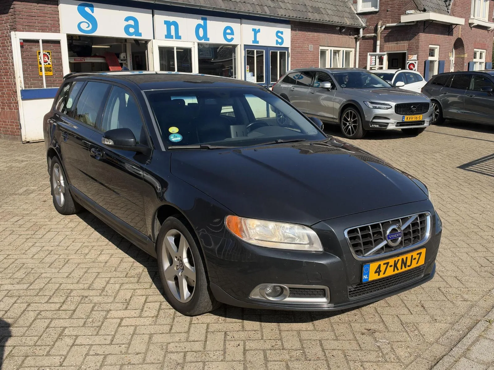 Volvo V70 (2010) — foto 1
