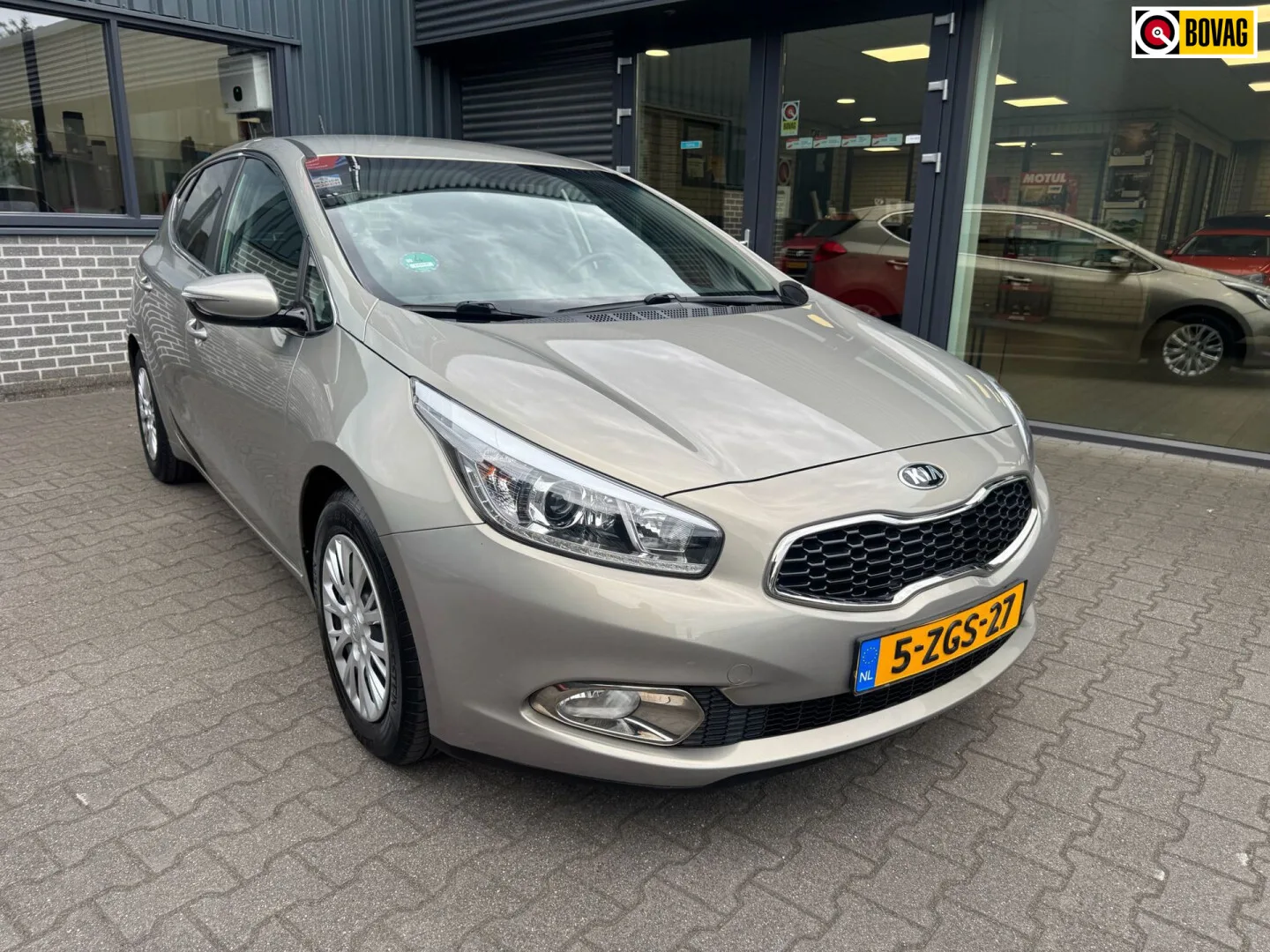 Kia Cee'd (2015) — foto 1