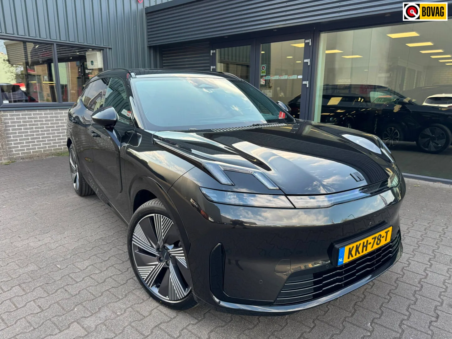 Lynk & Co 08 (2026) — foto 1