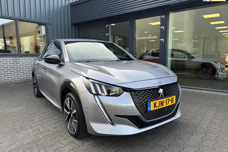 Peugeot e-208 (2022)