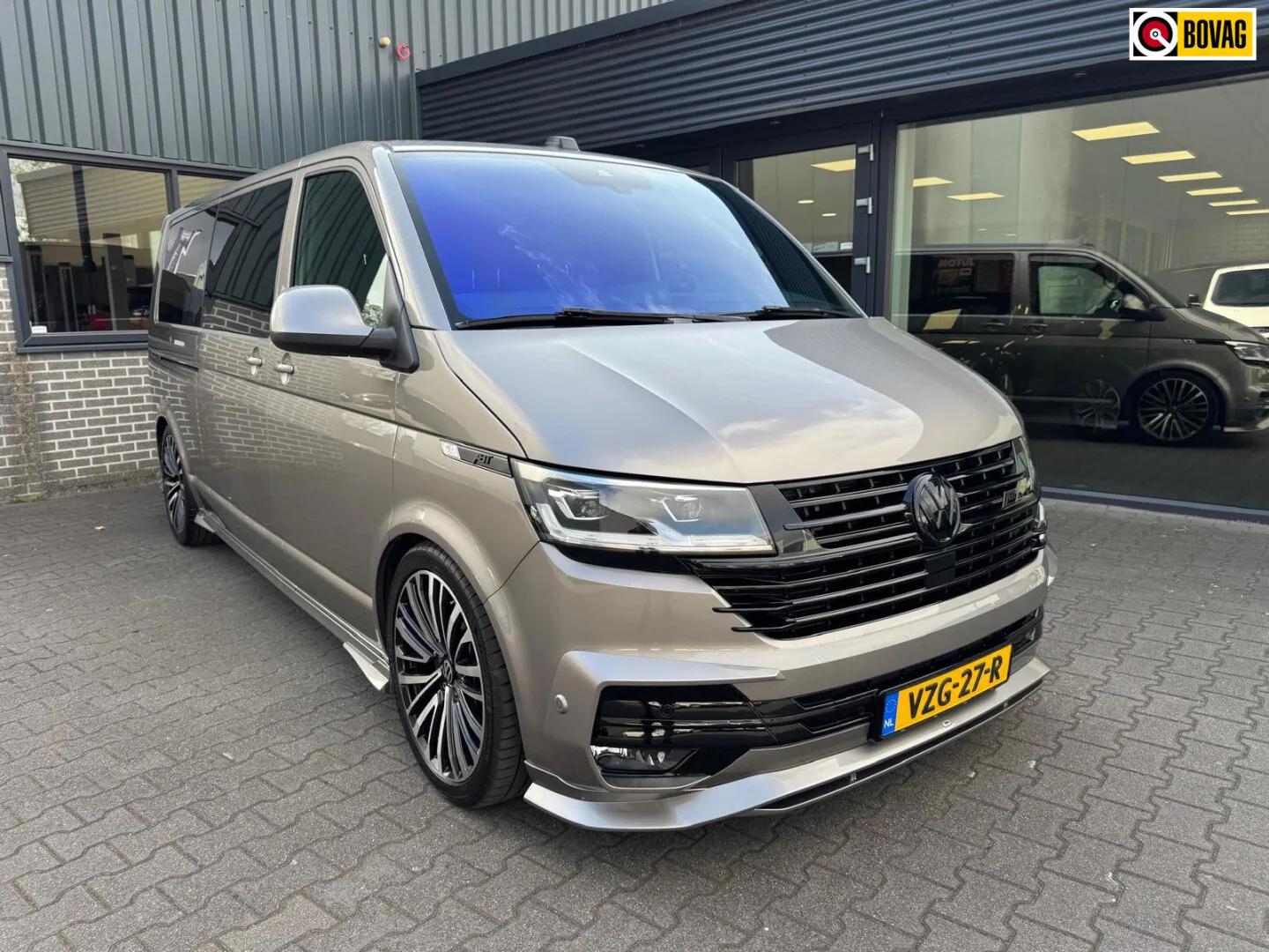 Volkswagen Transporter (2023) — foto 1