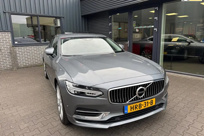 Volvo S90 (2019)