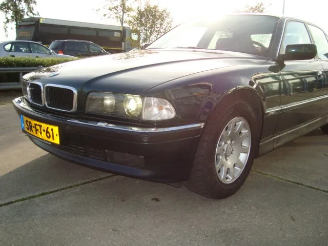 BMW 7ER Reihe (1998) — foto 1