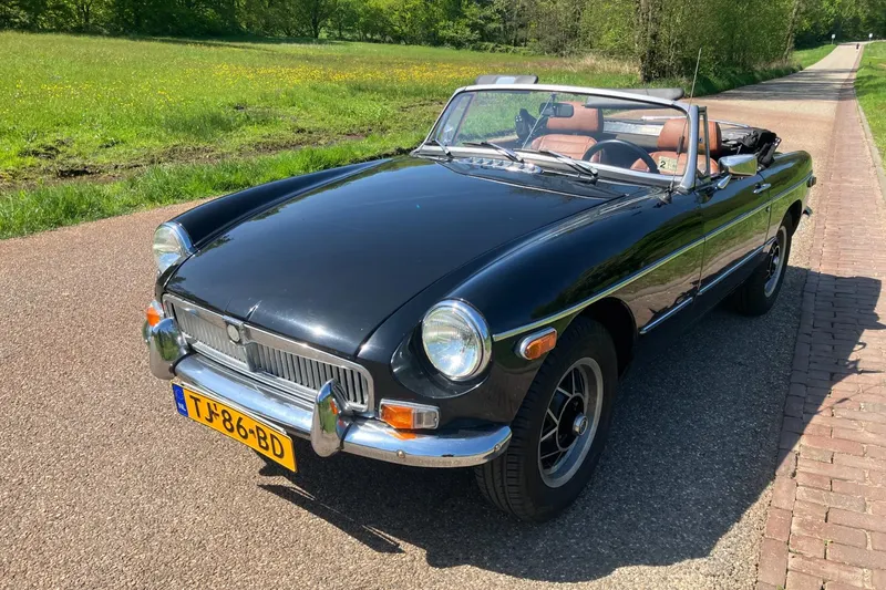 MG B type (1979)