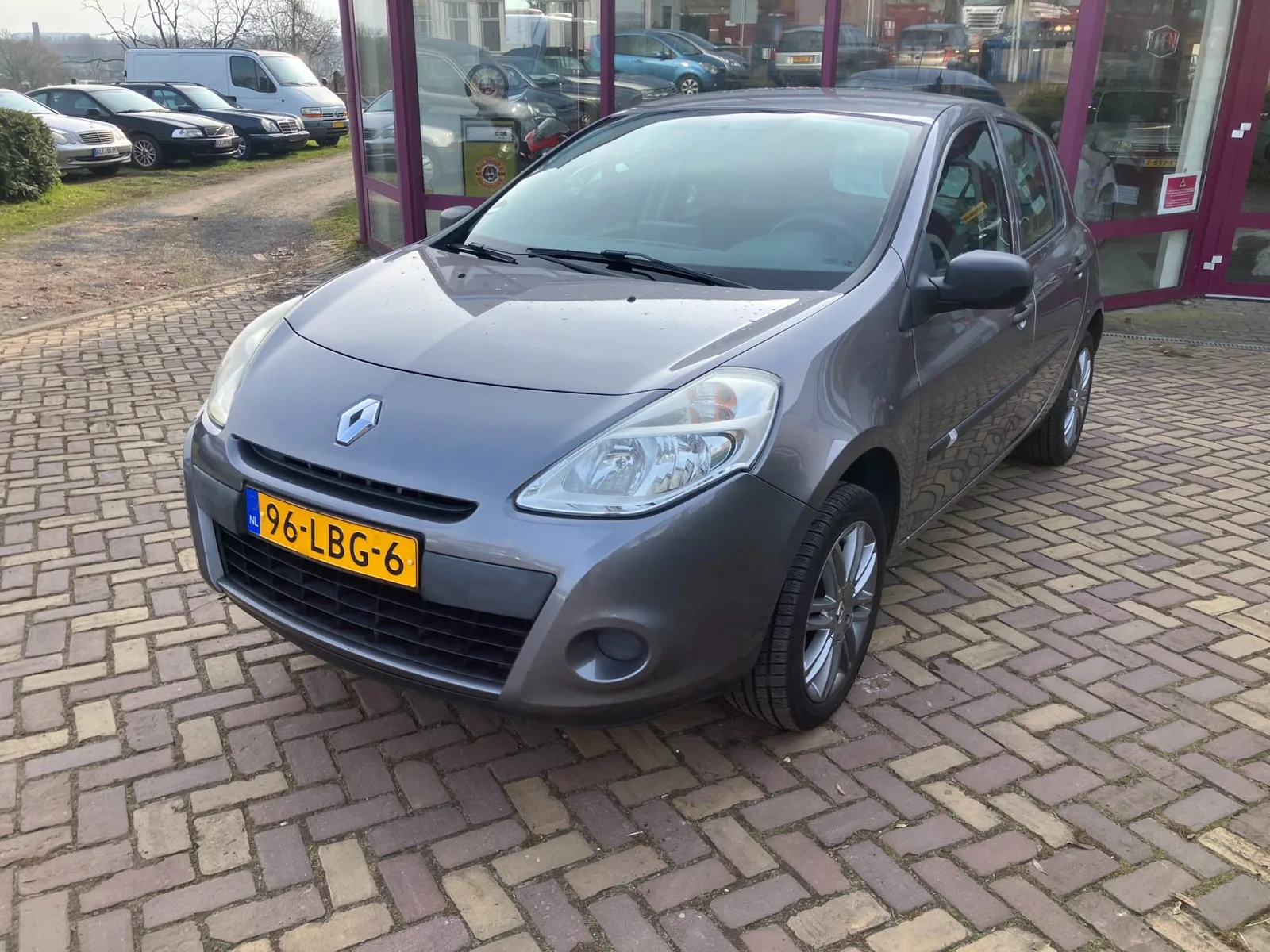 Renault Clio (2010) — foto 1