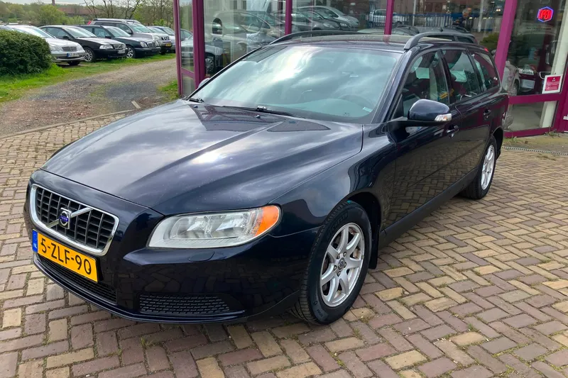 Volvo V70 (2008)
