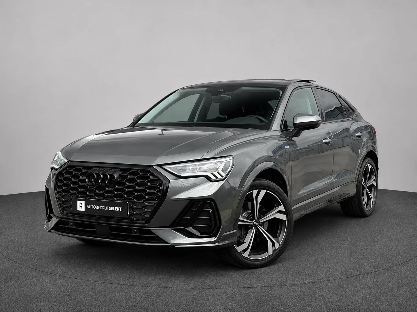 Audi Q3 (2023) — foto 1