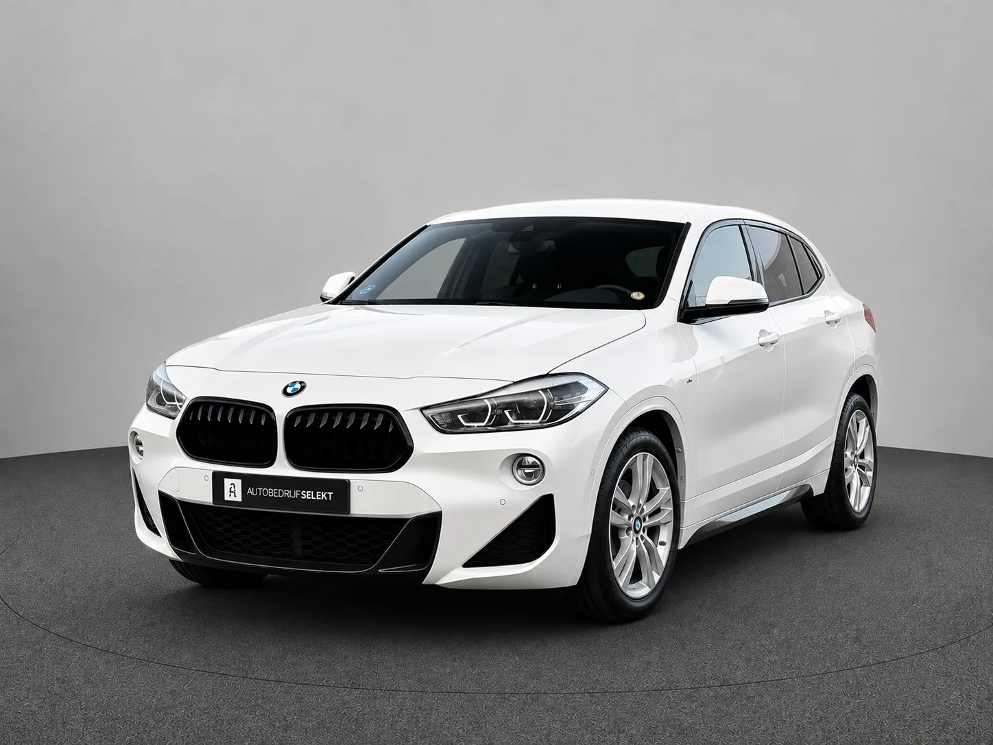 BMW X2 (2017) — foto 1