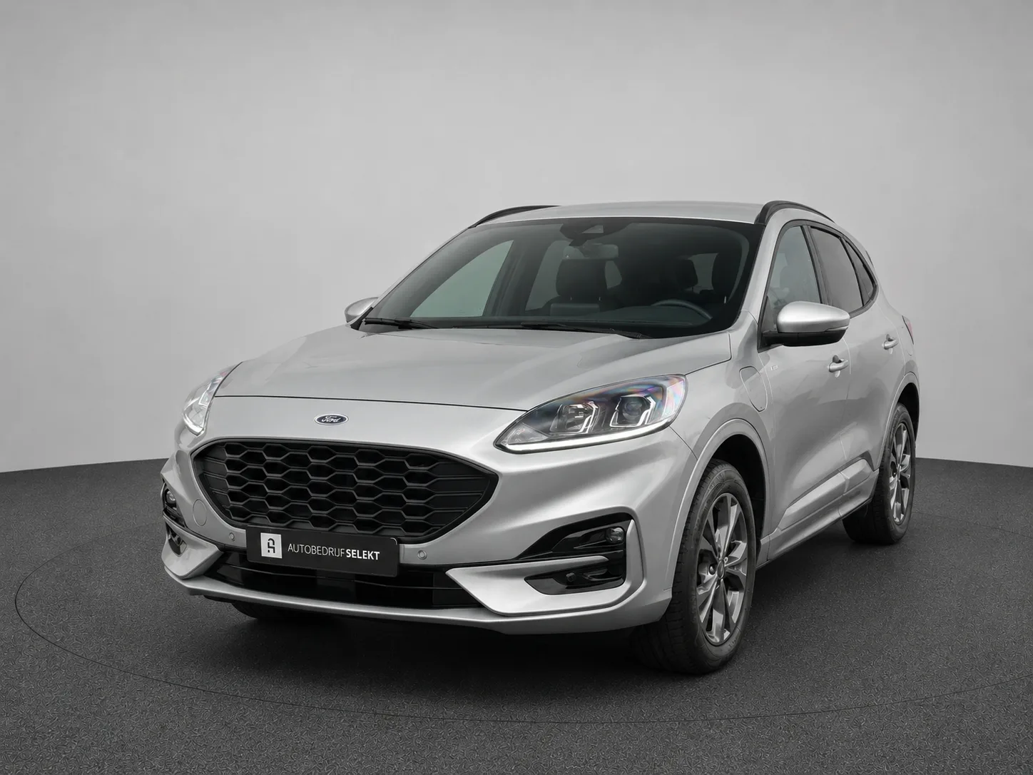 Ford Kuga (2022) — foto 1