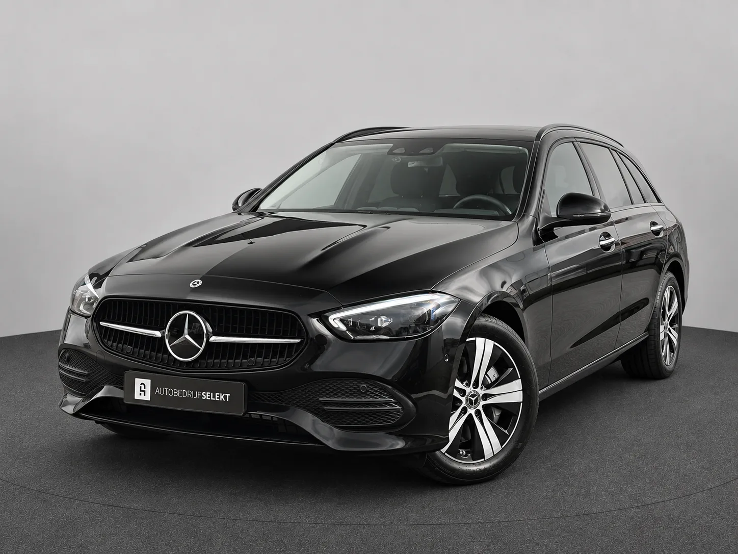 Mercedes-Benz C-Klasse (2023) — foto 1