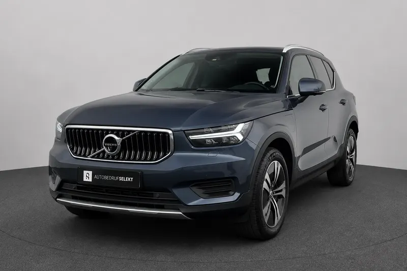 Volvo XC40 (2022)