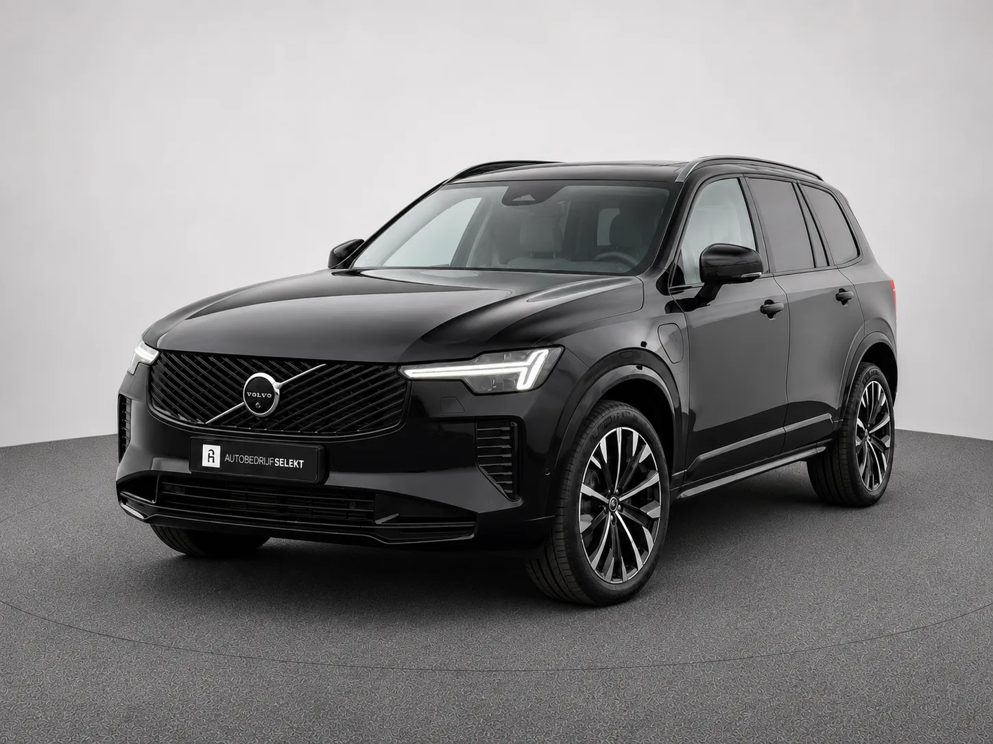 Volvo XC90 (2025) — foto 1