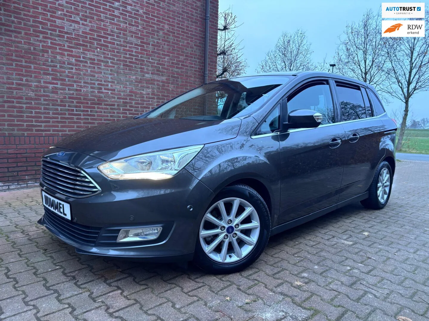 Ford Grand c max (2017) — foto 1