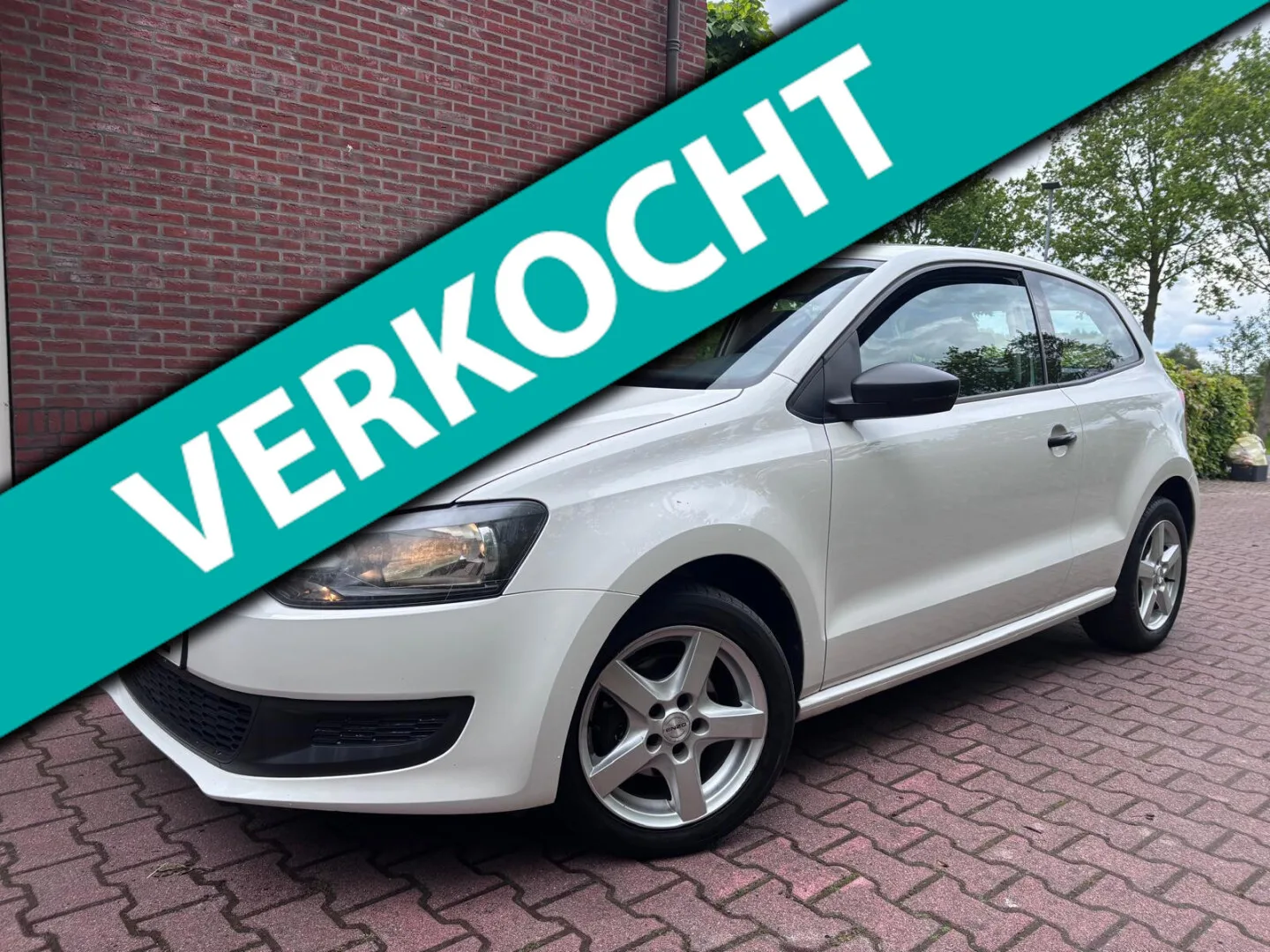 Volkswagen Polo (2014) — foto 1
