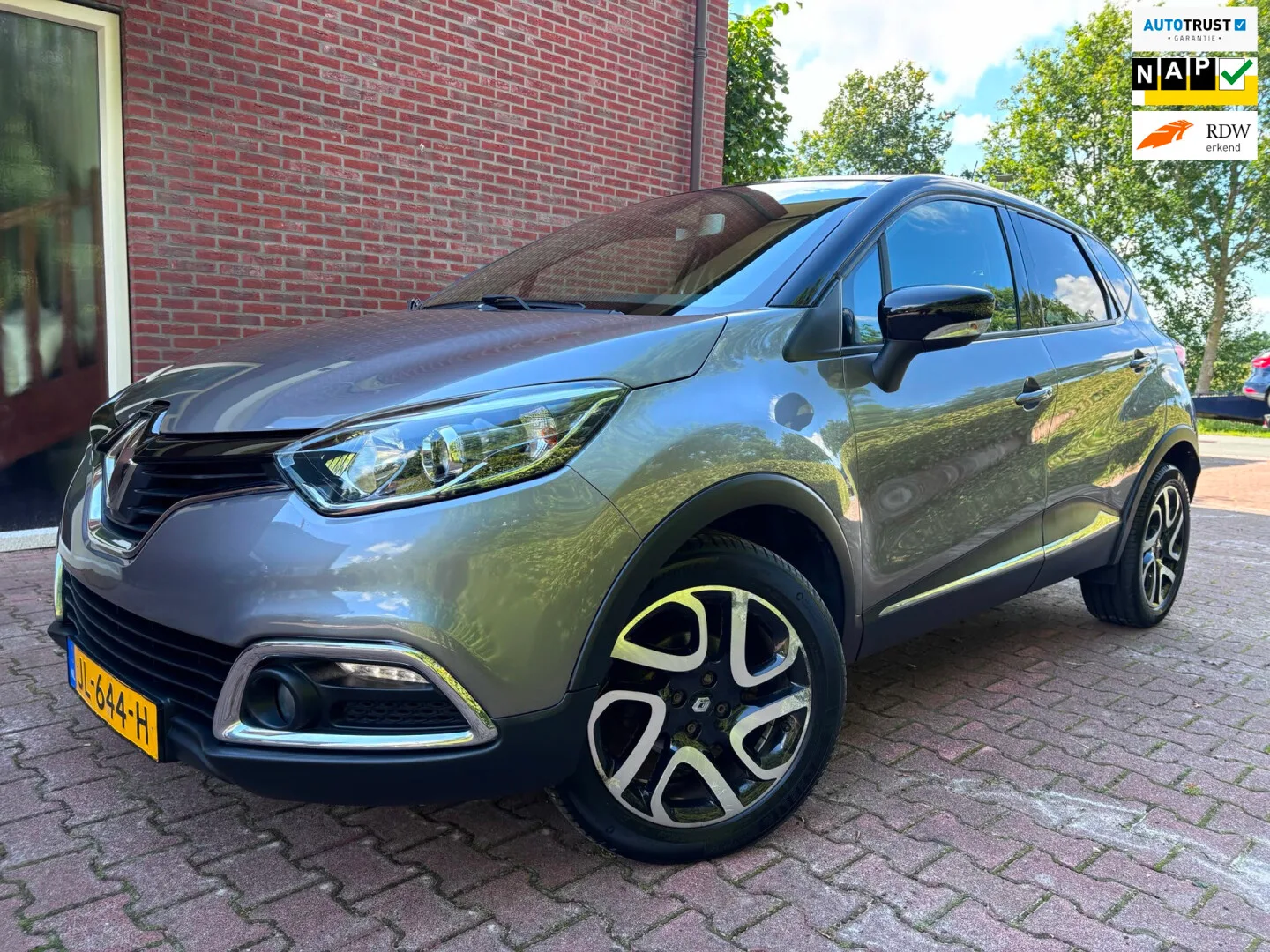 Renault Captur (2016) — foto 1