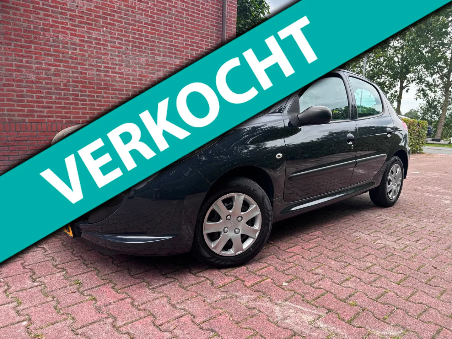 Peugeot 206 (2010) — foto 1