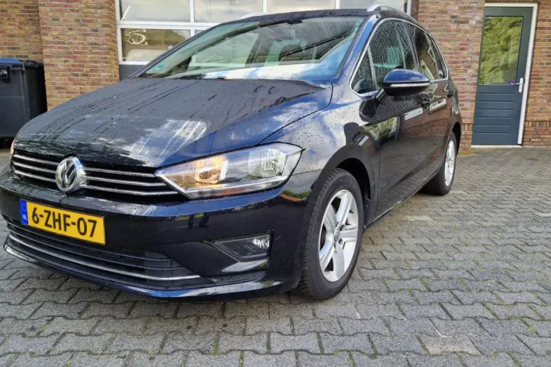 Volkswagen Golf Sportsvan (2015)