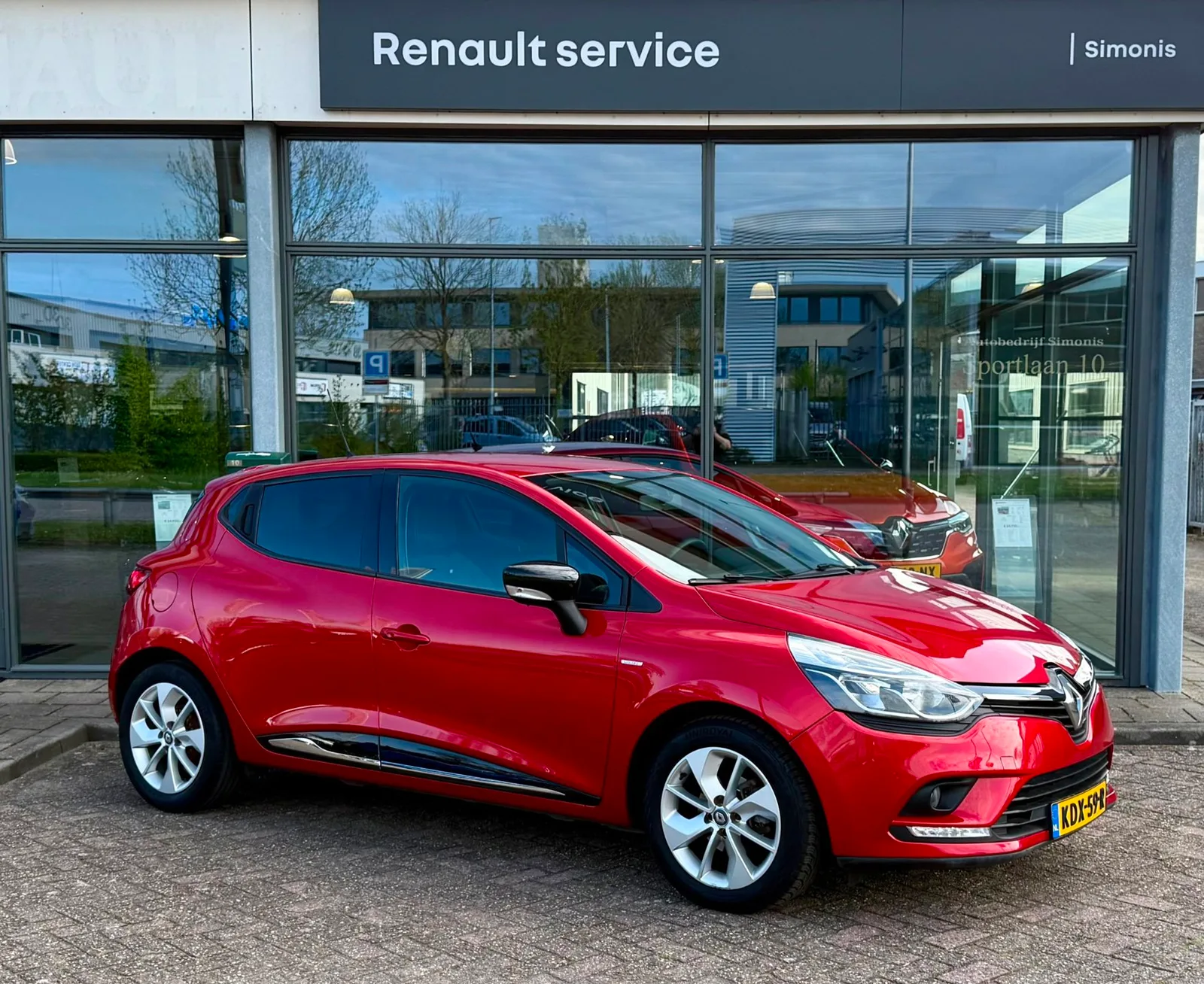 Renault Clio (2018) — foto 1