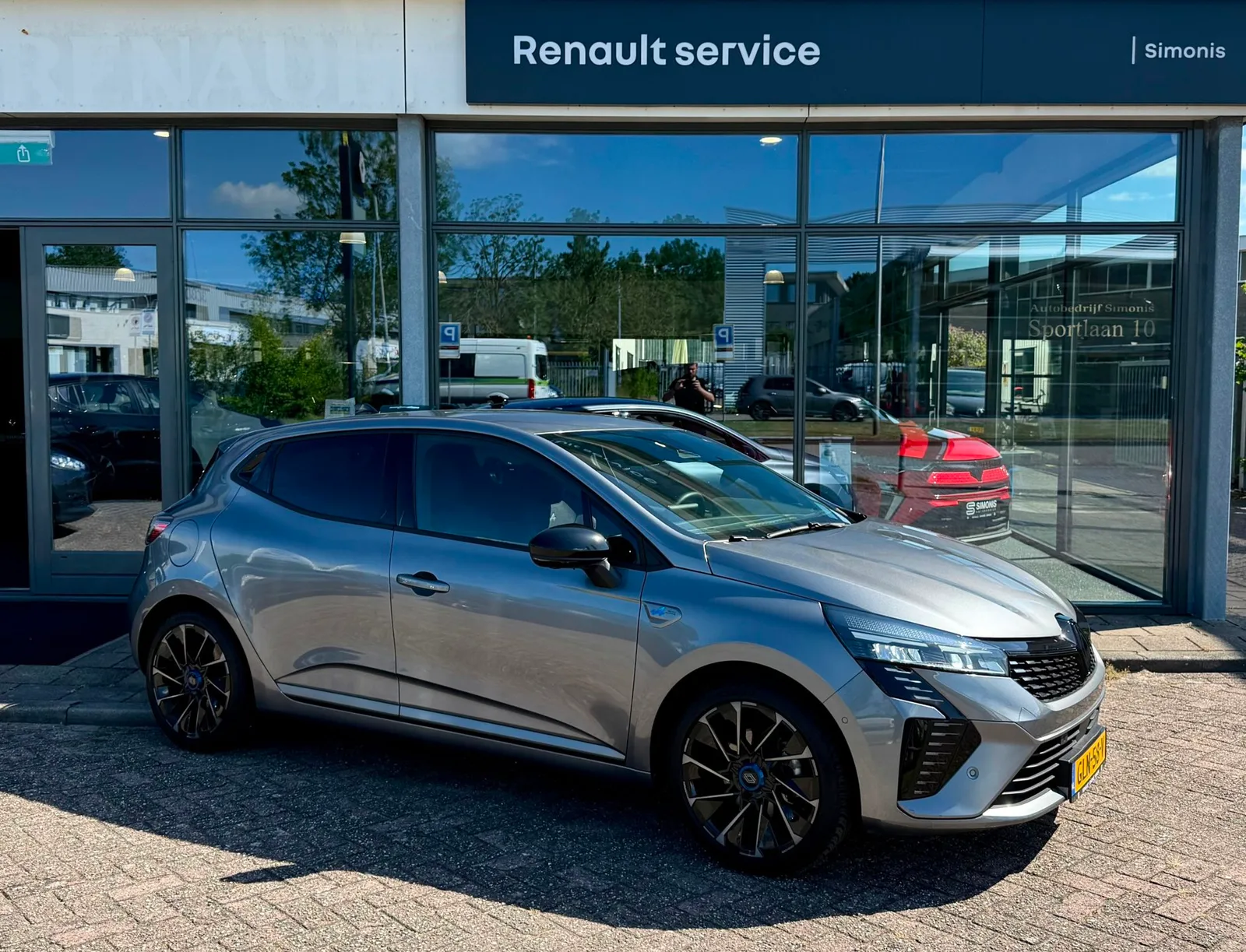Renault Clio (2024) — foto 1