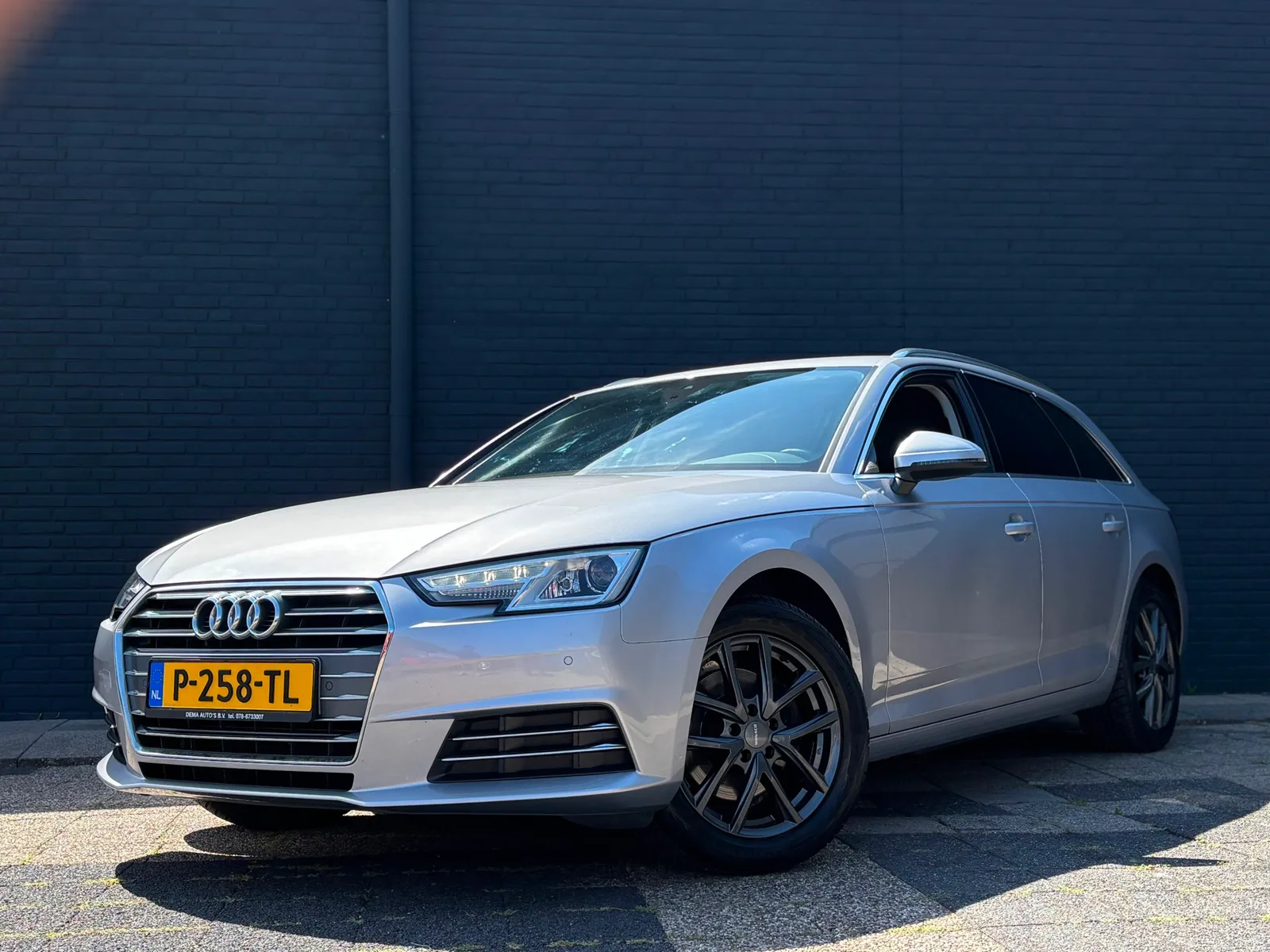 Audi A4 (2018) — foto 1