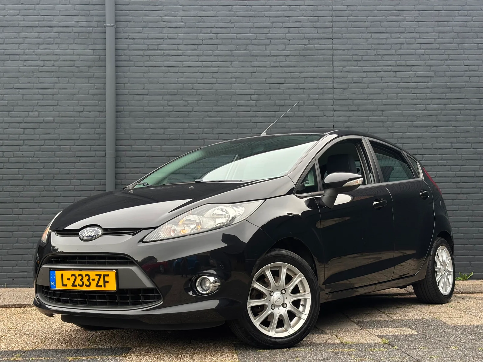Ford Fiesta (2011) — foto 1