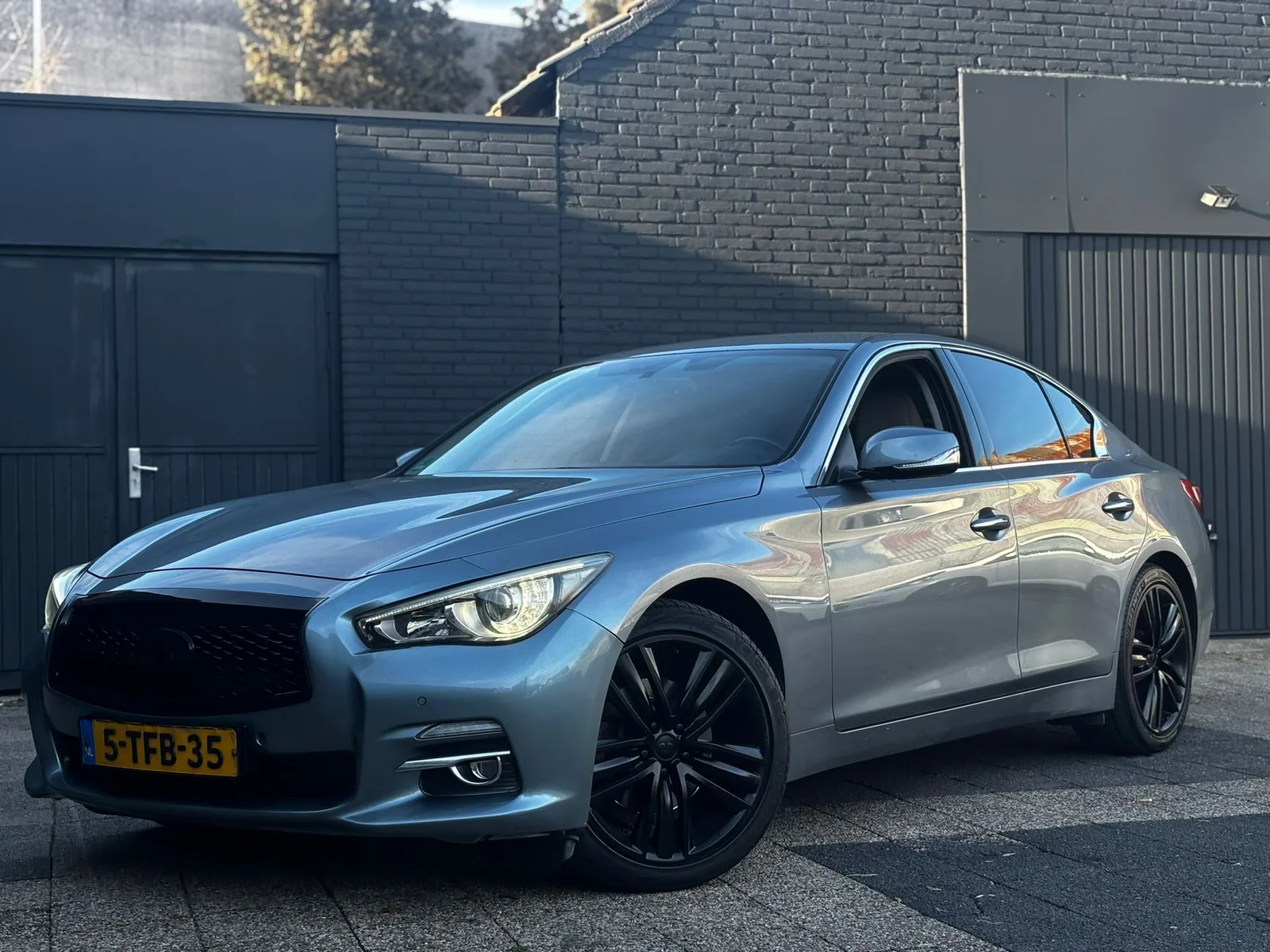 Infiniti Q50 (2014) — foto 1