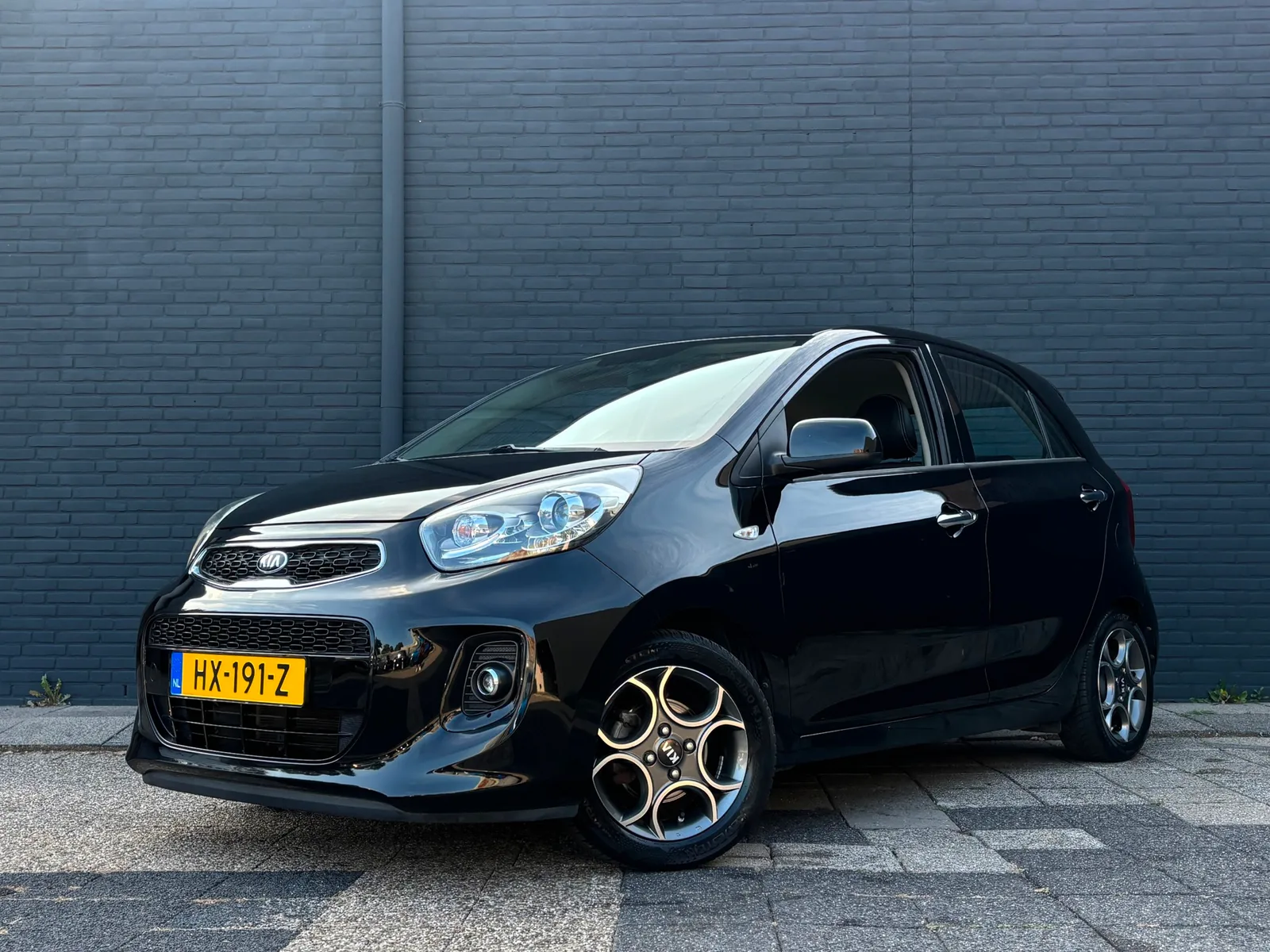 Kia Picanto (2016) — foto 1