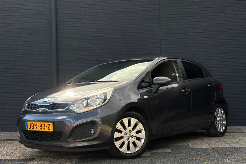 Kia Rio (2013)