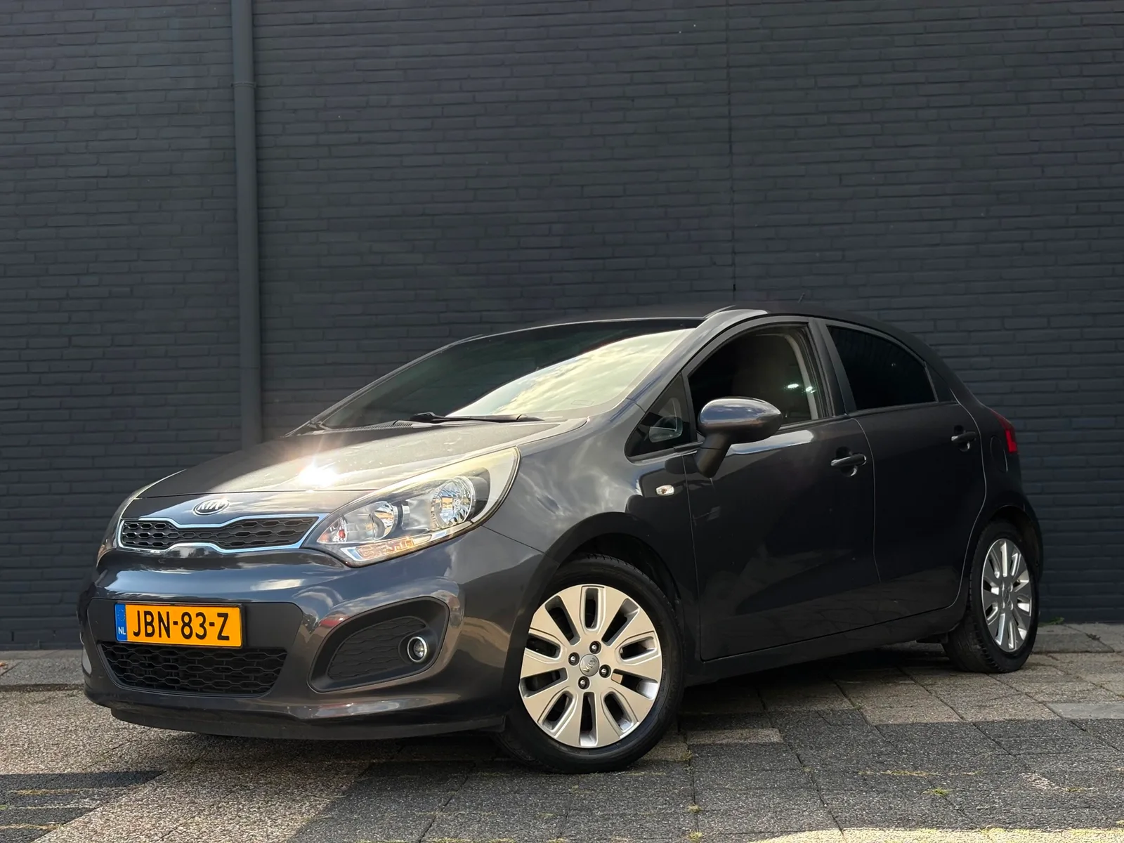 Kia Rio (2013) — foto 1