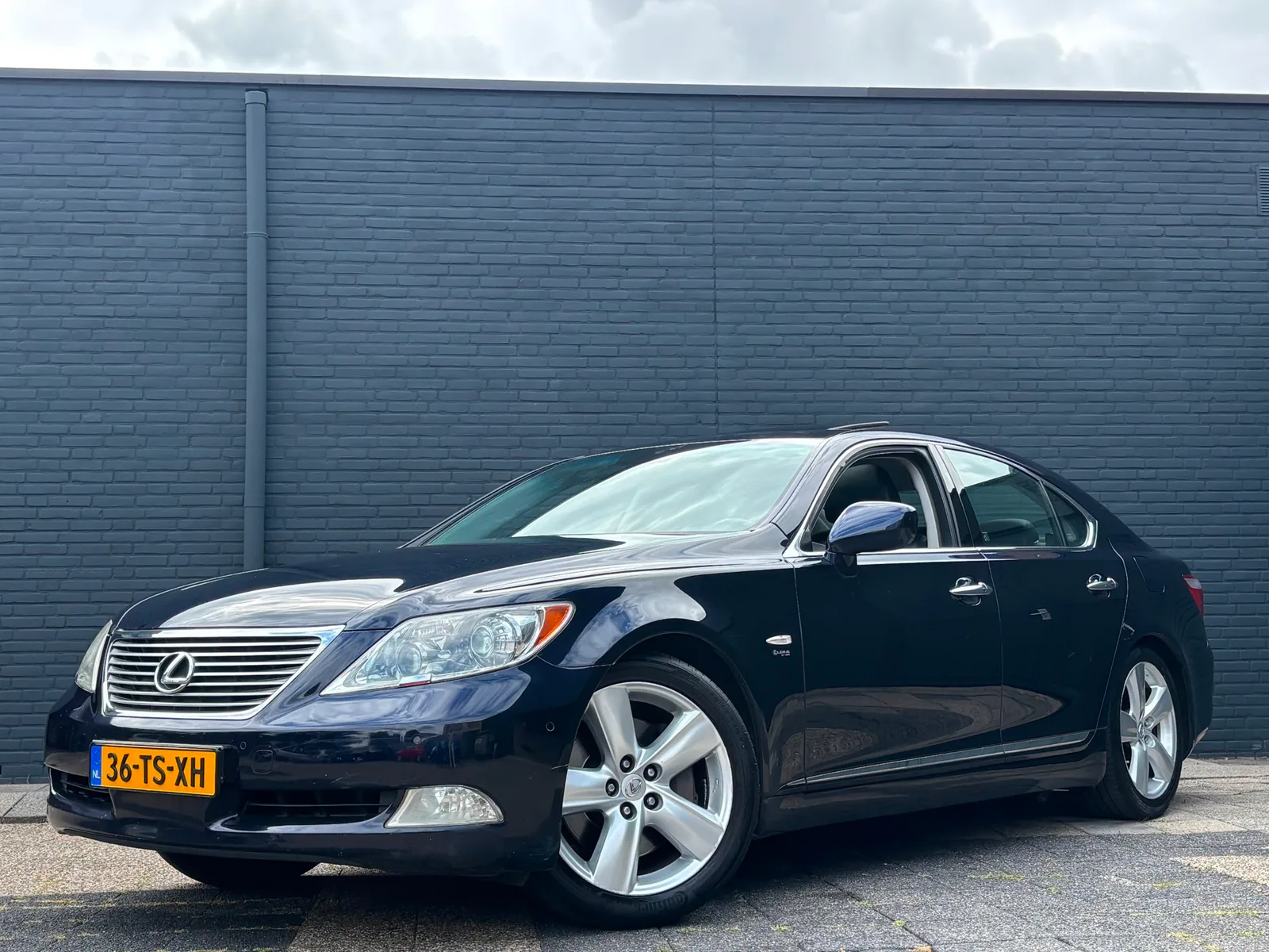 Lexus LS (2007) — foto 1