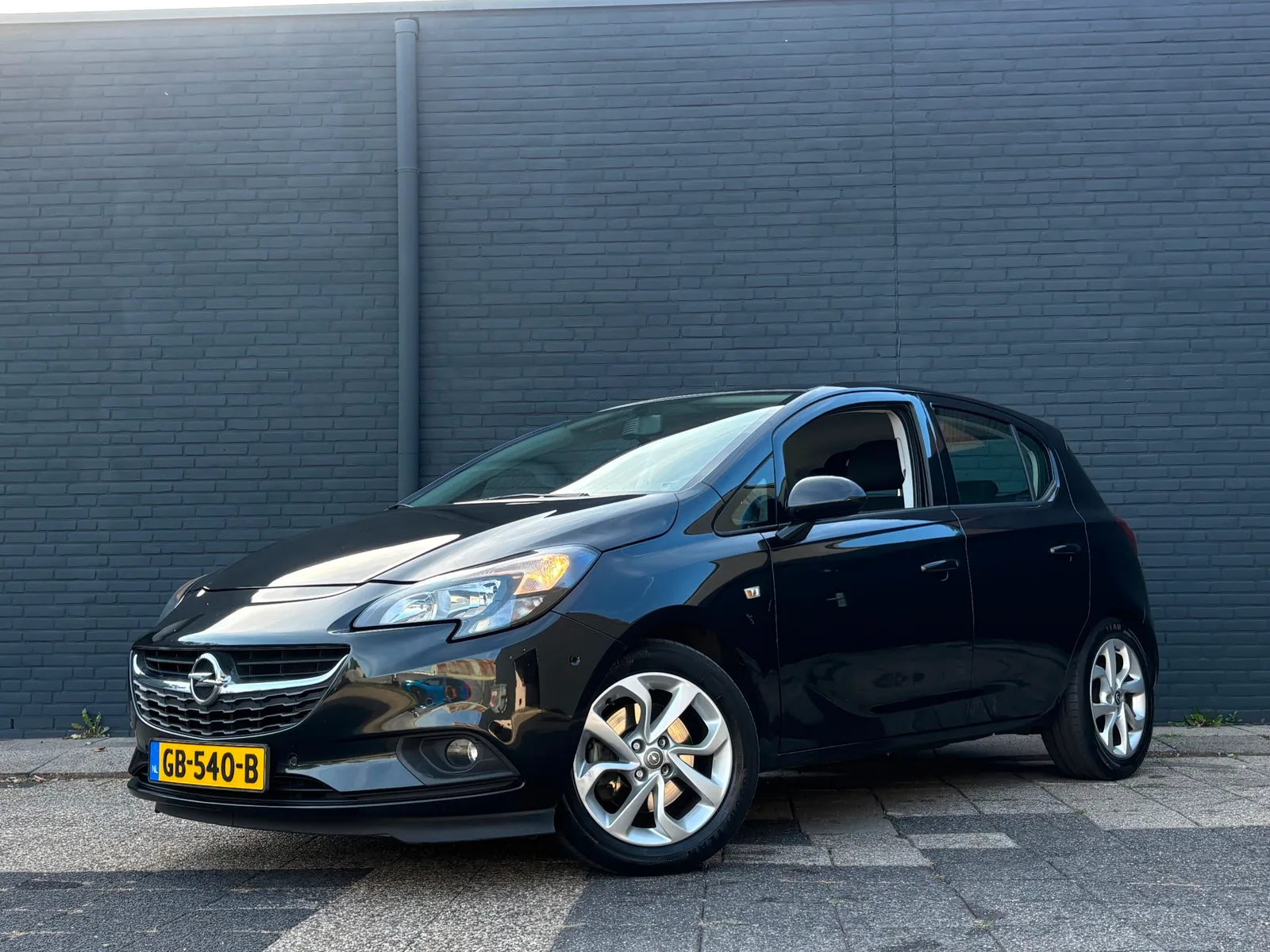 Opel Corsa (2015) — foto 1