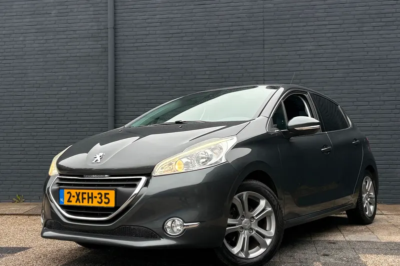 Peugeot 208 (2014)