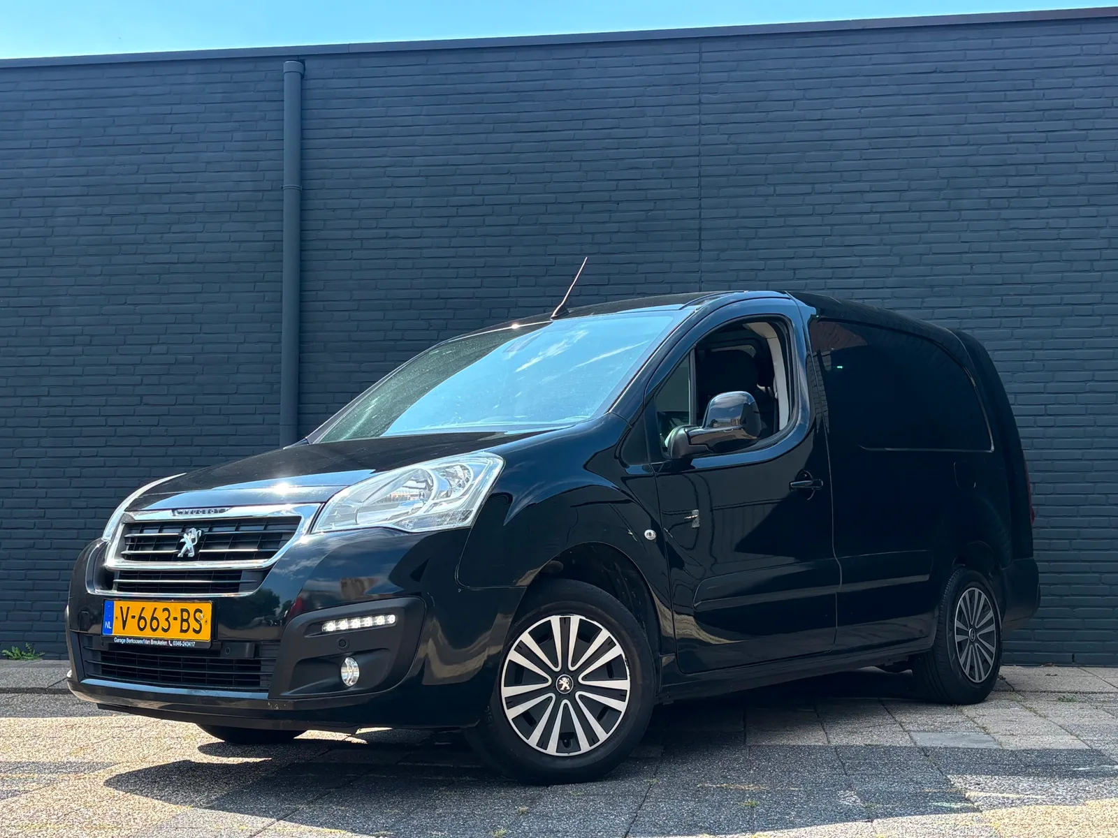 Peugeot Partner (2016) — foto 1