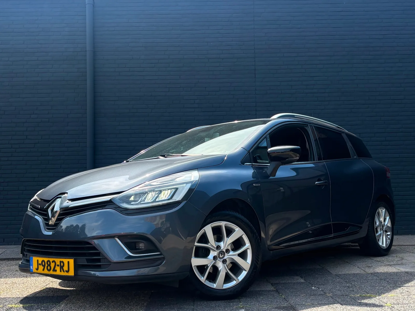 Renault Clio (2020) — foto 1