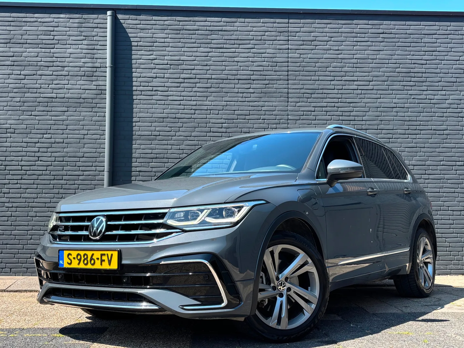 Volkswagen Tiguan (2023) — foto 1