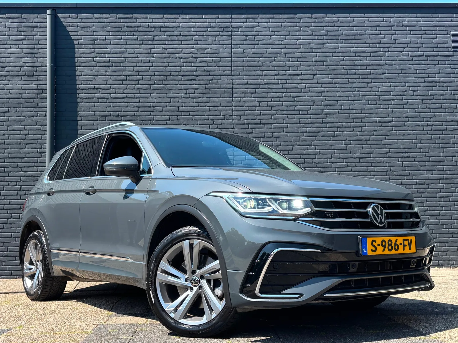 Volkswagen Tiguan (2023) — foto 1