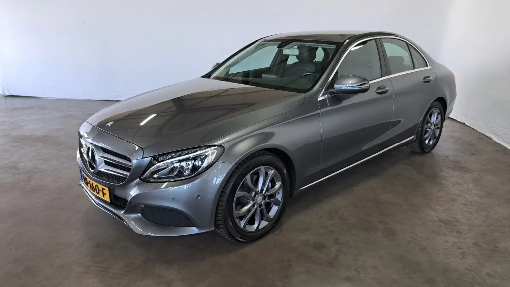 Mercedes-Benz C-Klasse (2017) — foto 1