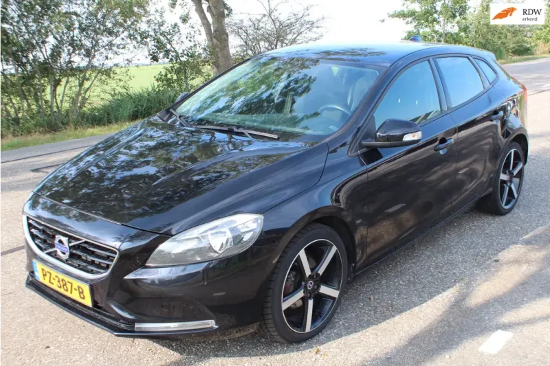 Volvo V40 (2015)
