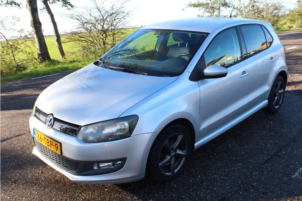 Volkswagen Polo (2012) — foto 1