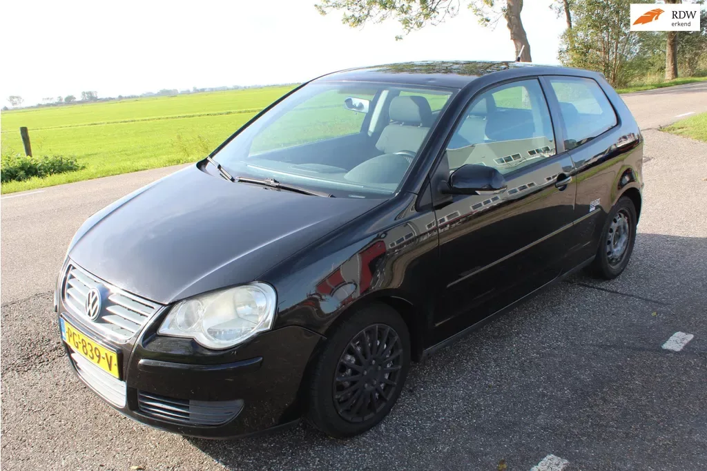 Volkswagen Polo (2005) — foto 1